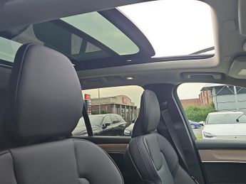 VOLVO XC90 2.0 B5P Ultra Dark 5Dr Awd Geartronic
