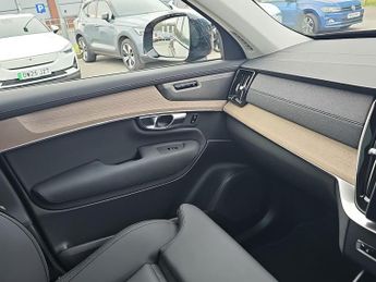 VOLVO XC90 2.0 B5P Ultra Dark 5Dr Awd Geartronic