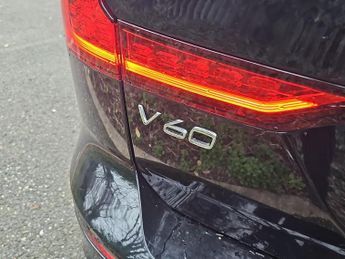 VOLVO V60 2.0 D3 Inscription Pro 5Dr Auto