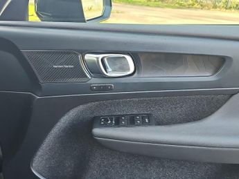 VOLVO XC40 300Kw Recharge Twin Ultimate 78Kwh 5Dr Awd Auto