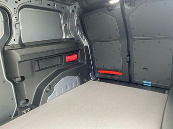 VOLKSWAGEN ID. BUZZ 210Kw Commerce 79Kwh Auto