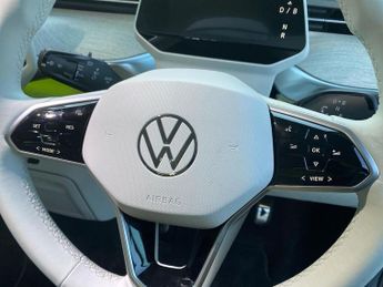 VOLKSWAGEN ID. BUZZ Pro 77Kwh 1St Edition Mpv 5Dr Electric Auto (204 Ps)