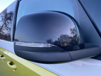 VOLKSWAGEN ID. BUZZ Pro 77Kwh 1St Edition Mpv 5Dr Electric Auto (204 Ps)