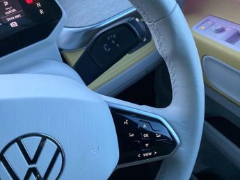 VOLKSWAGEN ID. BUZZ Pro 77Kwh 1St Edition Mpv 5Dr Electric Auto (204 Ps)