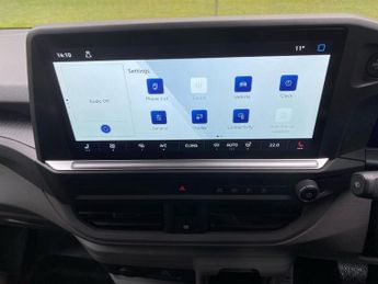 VOLKSWAGEN TRANSPORTER 100Kw 65Kwh Commerce Pro Van Auto