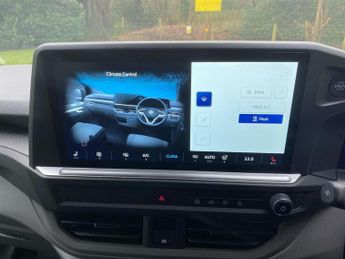 VOLKSWAGEN TRANSPORTER 100Kw 65Kwh Commerce Pro Van Auto