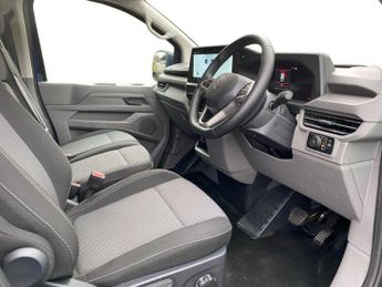 VOLKSWAGEN TRANSPORTER 100Kw 65Kwh Commerce Pro Van Auto