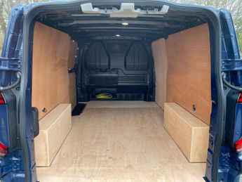 VOLKSWAGEN TRANSPORTER 100Kw 65Kwh Commerce Pro Van Auto