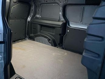 VOLKSWAGEN ID. BUZZ 210Kw Commerce 79Kwh Auto