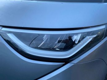 VOLKSWAGEN ID. BUZZ 210Kw Commerce 79Kwh Auto