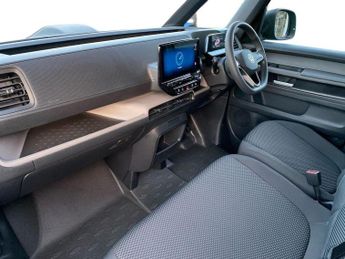 VOLKSWAGEN ID. BUZZ 150Kw Commerce 77Kwh Auto