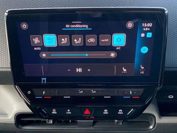 VOLKSWAGEN ID. BUZZ 150Kw Commerce 77Kwh Auto