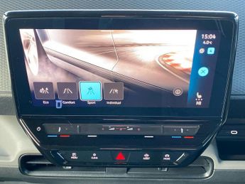 VOLKSWAGEN ID. BUZZ 150Kw Commerce 77Kwh Auto