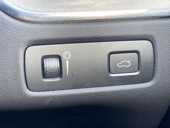 VOLVO XC60 2.0 B5 Mhev Inscription Suv 5Dr Petrol Hybrid Auto Euro 6 (S/S) 