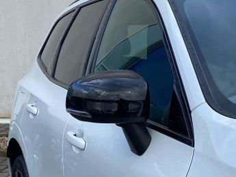 VOLVO XC60 2.0 B5 Mhev R-Design Suv 5Dr Petrol Hybrid Auto Euro 6 (S/S) (25