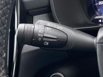 VOLVO XC40 1.5H T4 Recharge 10.7Kwh Inscription Suv 5Dr Petrol Plug-In Hybr