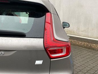 VOLVO XC40 1.5H T4 Recharge 10.7Kwh Inscription Suv 5Dr Petrol Plug-In Hybr