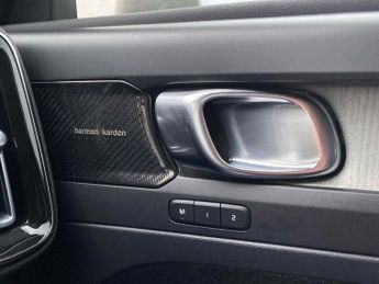 VOLVO XC40 1.5H T4 Recharge 10.7Kwh Inscription Suv 5Dr Petrol Plug-In Hybr