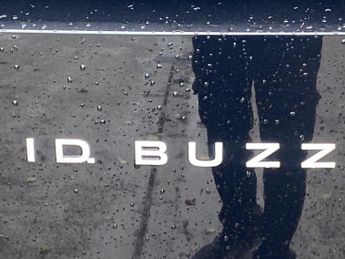 VOLKSWAGEN ID. BUZZ 210Kw Commerce 79Kwh Auto