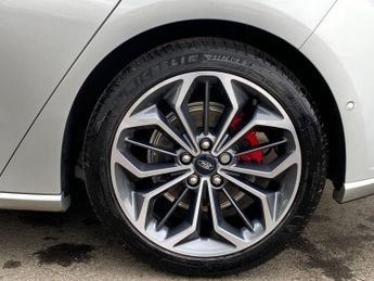 FORD FOCUS 1.0 Ecoboost Hybrid Mhev 155 St-Line X 5Dr Auto