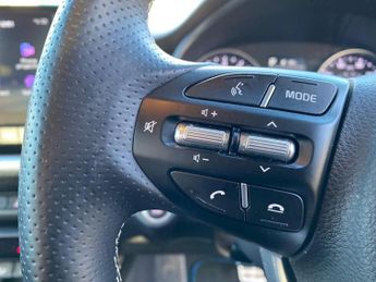 KIA STONIC Stonic 1.0T Gdi 48V Gt-Line S 5Dr Dct Estate