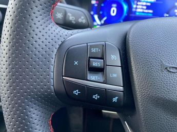 FORD KUGA 2.5 Ecoboost Duratec 14.4Kwh St-Line Suv 5Dr Petrol Plug-In Hybr