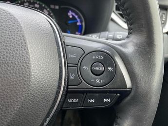 TOYOTA RAV4 2.5 Vvt-H Gpf Excel Suv 5Dr Petrol Hybrid Cvt Euro 6 (S/S) (218 