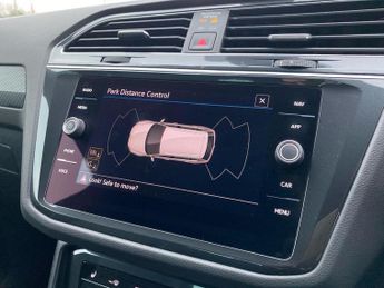 VOLKSWAGEN TIGUAN 2.0 Tdi R-Line Edition Suv 5Dr Diesel Dsg Euro 6 (S/S) (150 Ps)