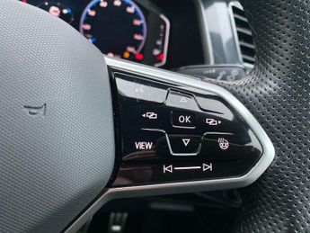 VOLKSWAGEN TIGUAN 2.0 Tdi R-Line Edition Suv 5Dr Diesel Dsg Euro 6 (S/S) (150 Ps)