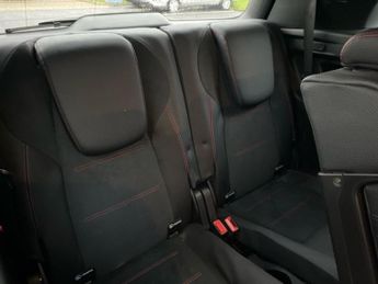 MERCEDES-BENZ GLB 1.3 Glb200 Amg Line Suv 5Dr Petrol 7G-Dct Euro 6 (S/S) (163 Ps)