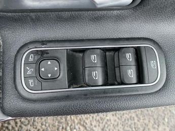 MERCEDES-BENZ CLA 2.0 Cla220D Amg Line (Premium) Coupe 4Dr Diesel 8G-Dct Euro 6 (S