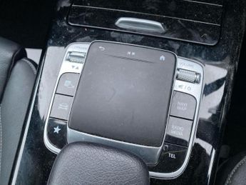 MERCEDES-BENZ CLA 2.0 Cla220D Amg Line (Premium) Coupe 4Dr Diesel 8G-Dct Euro 6 (S