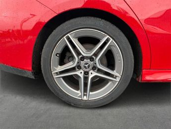 MERCEDES-BENZ CLA 2.0 Cla220D Amg Line (Premium) Coupe 4Dr Diesel 8G-Dct Euro 6 (S