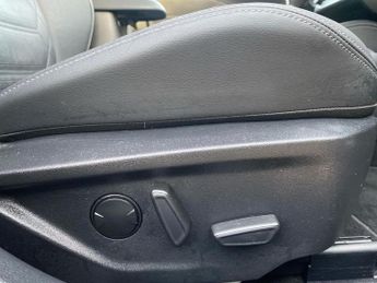 FORD FOCUS 1.0T Ecoboost Mhev Titanium X Estate 5Dr Petrol Hybrid Dct Euro 