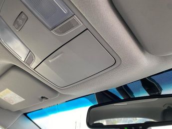 HYUNDAI IONIQ 1.6 H-Gdi Gpf Premium Se Hatchback 5Dr Petrol Hybrid Dct Euro 6 