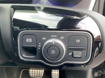 MERCEDES-BENZ A CLASS 1.3 A180 Amg Line Edition (Premium Plus) Hatchback 5Dr Petrol 7G