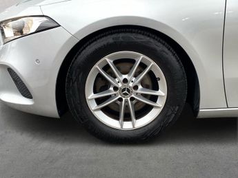 MERCEDES-BENZ A CLASS A Class A180D Se Executive 5Dr Auto Hatchback