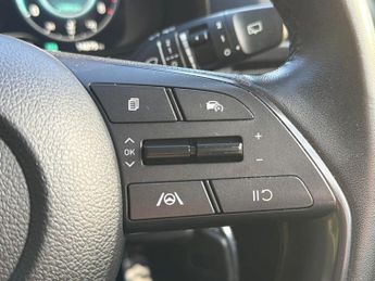 HYUNDAI BAYON 1.0 T-Gdi Mhev Se Connect Suv 5Dr Petrol Hybrid Dct Euro 6 (S/S)