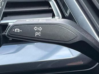 AUDI Q4 220Kw 50 Qtro 82Kwh Black Ed 5Dr Auto [Tech Pack]