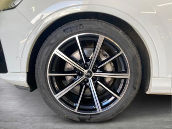 AUDI Q7 45 Tdi Quattro Black Edition 5Dr Tiptronic