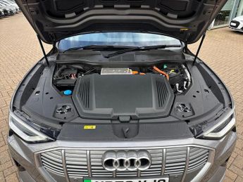 AUDI E-TRON 50 Technik Suv 5Dr Electric Auto Quattro 71.2Kwh (313 Ps)