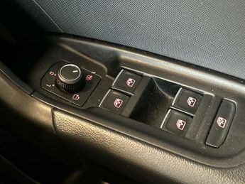 AUDI A1 1.0 Tfsi 30 S Line Sportback 5Dr Petrol S Tronic Euro 6 (S/S) (1