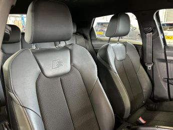 AUDI A1 1.0 Tfsi 30 S Line Sportback 5Dr Petrol S Tronic Euro 6 (S/S) (1