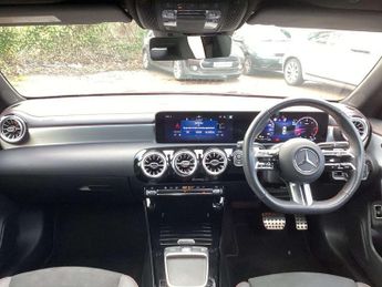 MERCEDES-BENZ CLA Cla 220D Amg Line Executive 4Dr Tip Auto