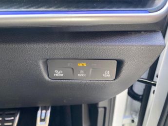 SKODA SUPERB 1.5 Tsi E-Tec Mhev Sportline Hatchback 5Dr Petrol Hybrid Dsg Eur