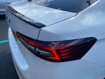 SKODA SUPERB 1.5 Tsi E-Tec Mhev Sportline Hatchback 5Dr Petrol Hybrid Dsg Eur