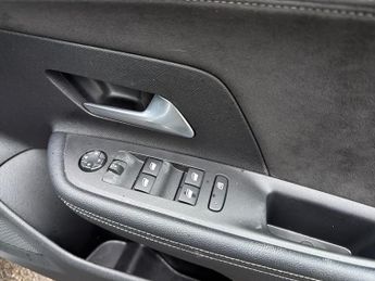 VAUXHALL MOKKA 50Kwh Ultimate Suv 5Dr Electric Auto (136 Ps)