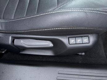 VAUXHALL MOKKA 50Kwh Ultimate Suv 5Dr Electric Auto (136 Ps)