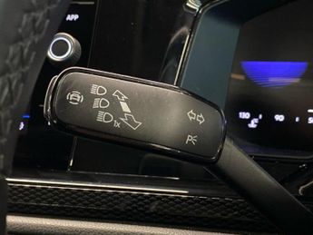 VOLKSWAGEN POLO 1.0 Tsi Life Hatchback 5Dr Petrol Dsg Euro 6 (S/S) (95 Ps)