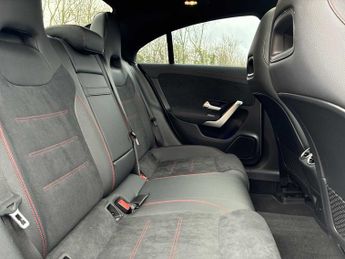 MERCEDES-BENZ CLA Cla 200 Amg Line Premium + Night Ed 4Dr Tip Auto